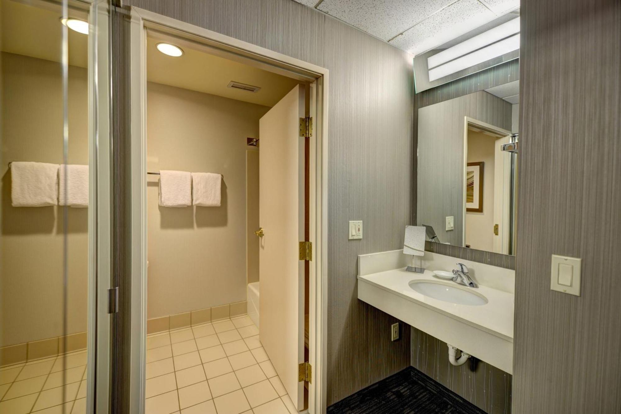 Courtyard Wausau Εξωτερικό φωτογραφία